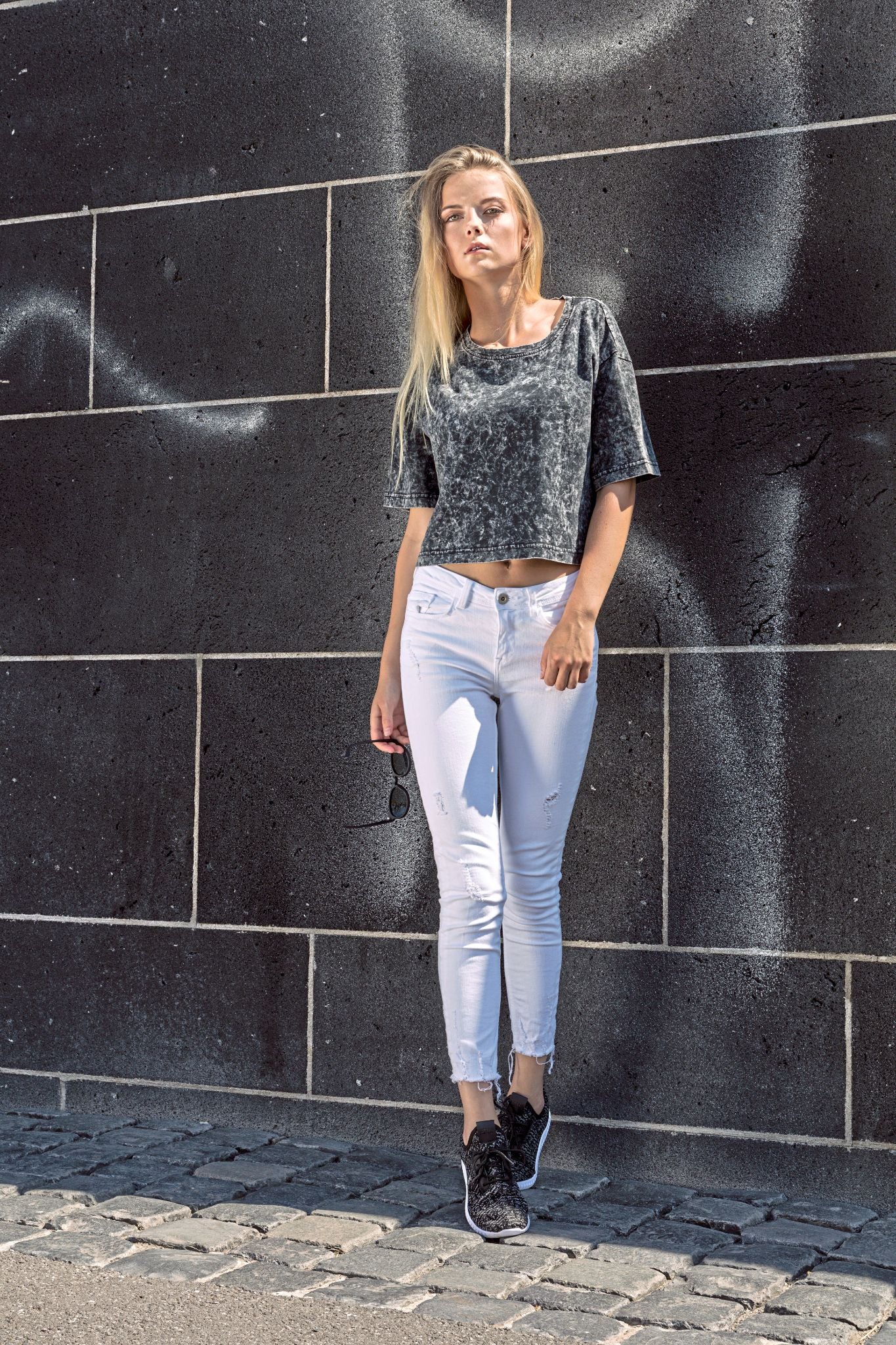 Naiste Acid Washed Cropped Tee